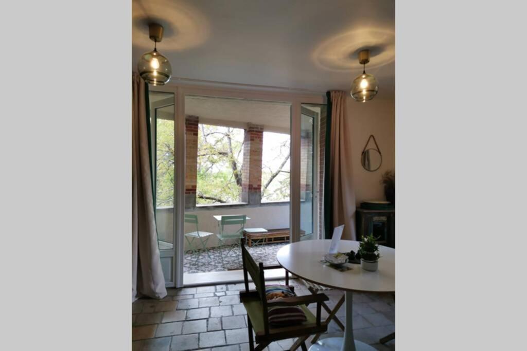 Amalouyse Studio De Charme Au Coeur Des Chateaux De Loire Монлюис-сюр-Лоар Екстериор снимка